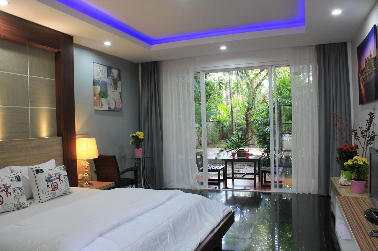 Eat N Sleep 2* Phuket