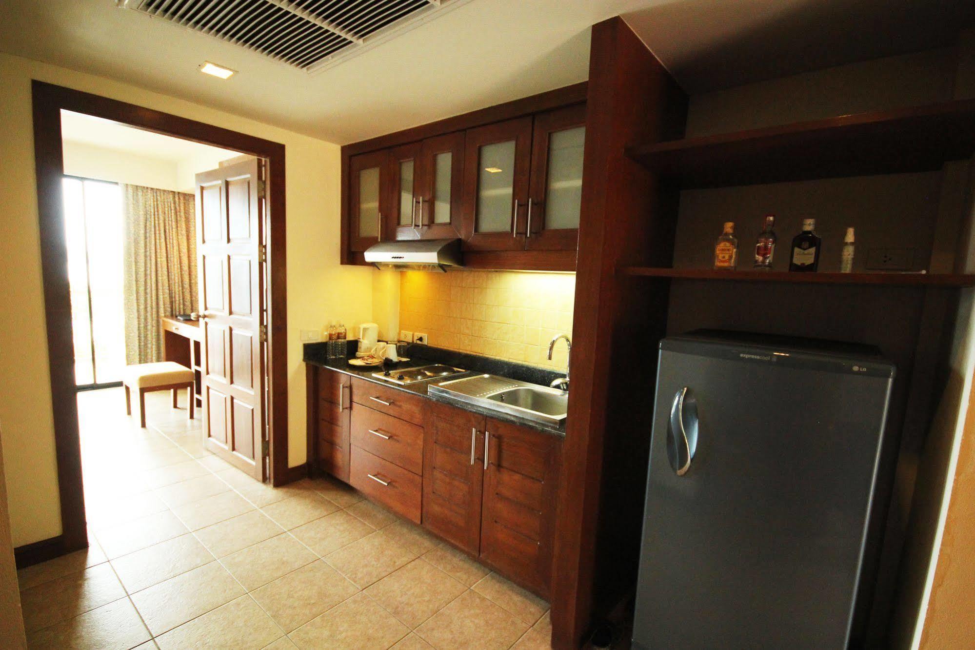 By The Sea Hotel 3*