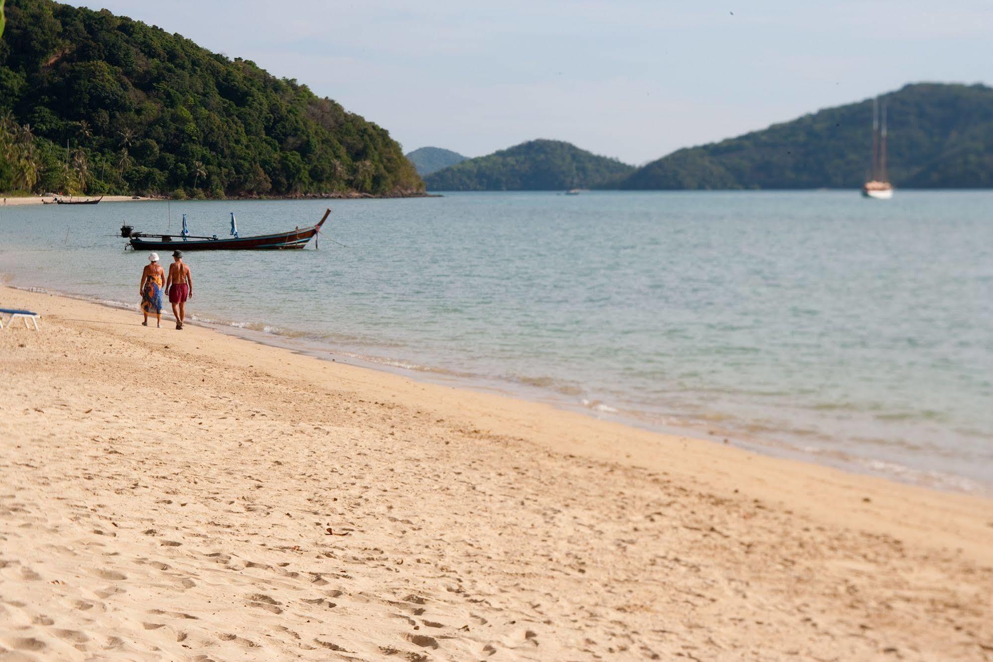 Hotel By The Sea Cape Panwa