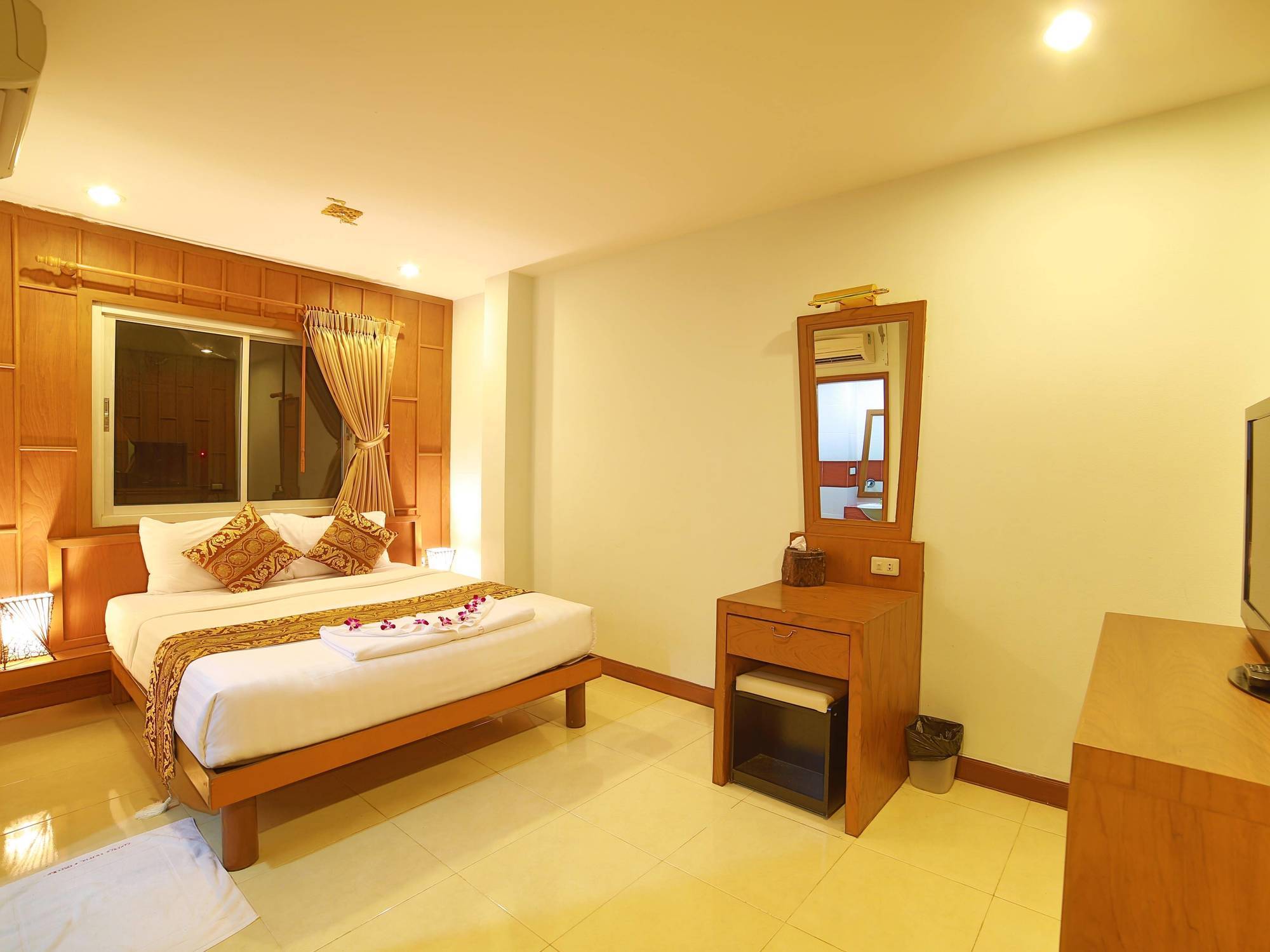 Lotus Rumah tetamu 2*