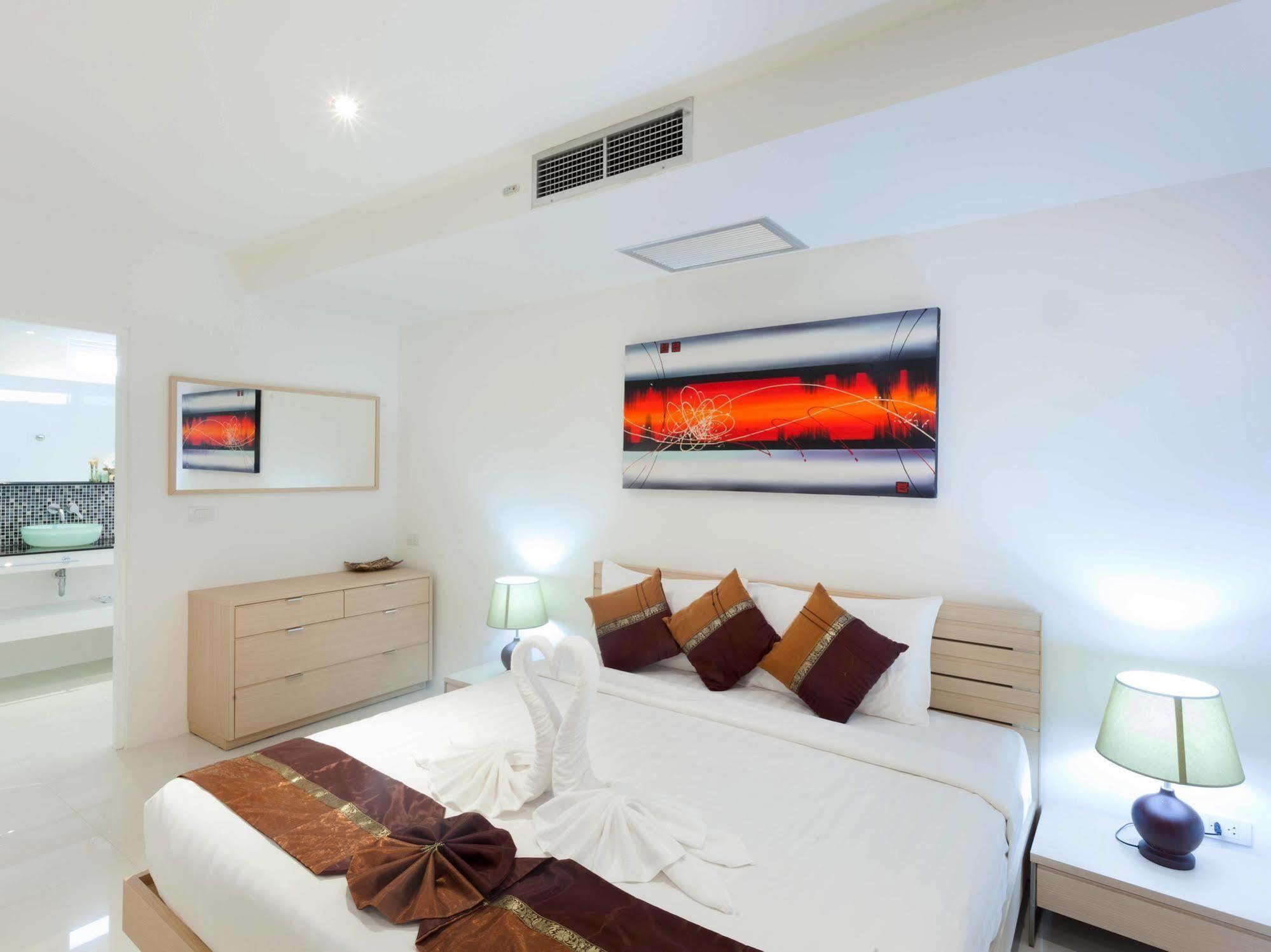 Sunset Plaza By Resava Apartment *