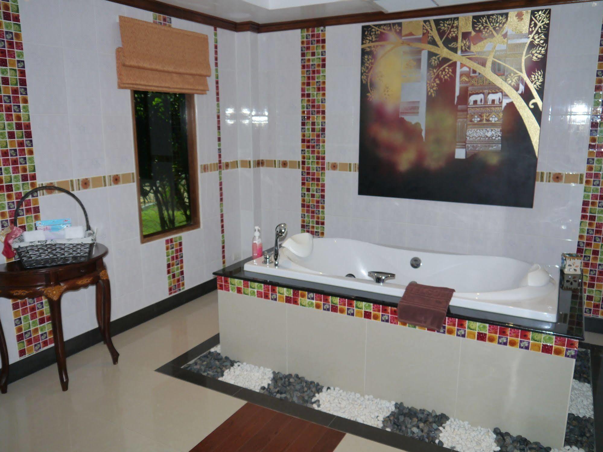 Baan Wanicha Resort-sha Extra Plus Resort Phuket