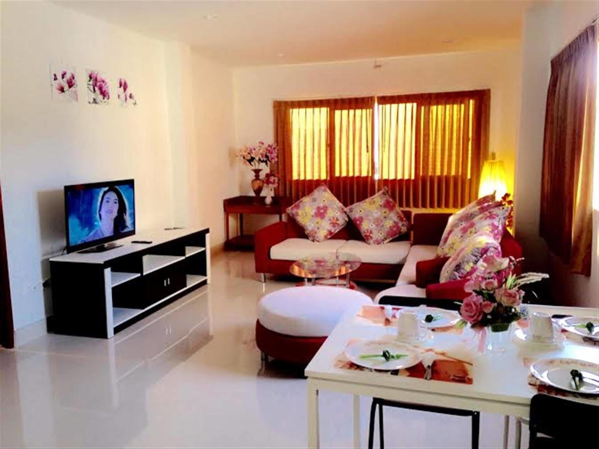 Aparthotel Siray House 2*