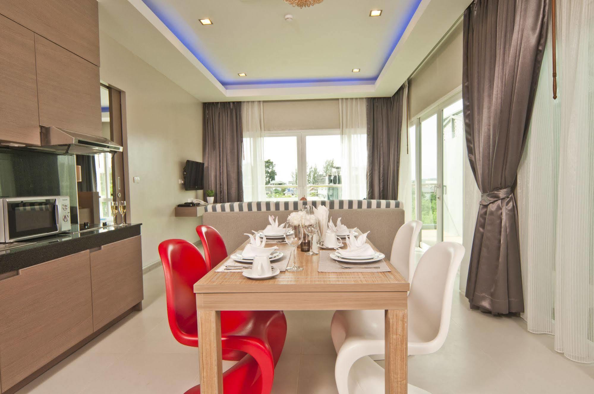 Ratana Platinum Aparthotel Kamala Beach