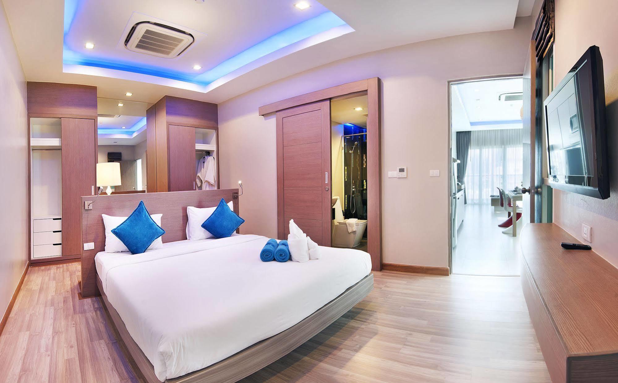Aparthotel Ratana Platinum Kamala Beach