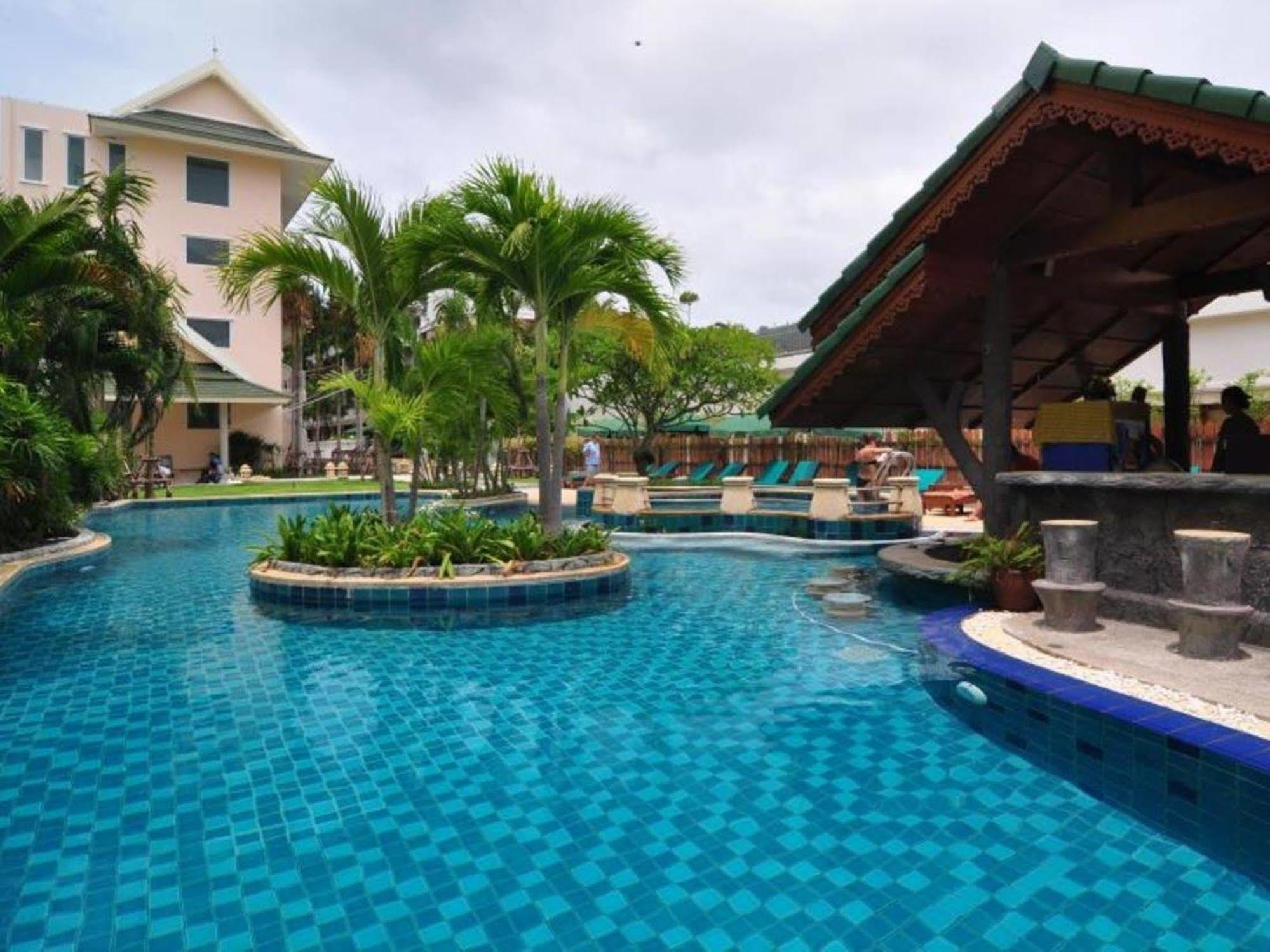 Baan Karonburi Karon