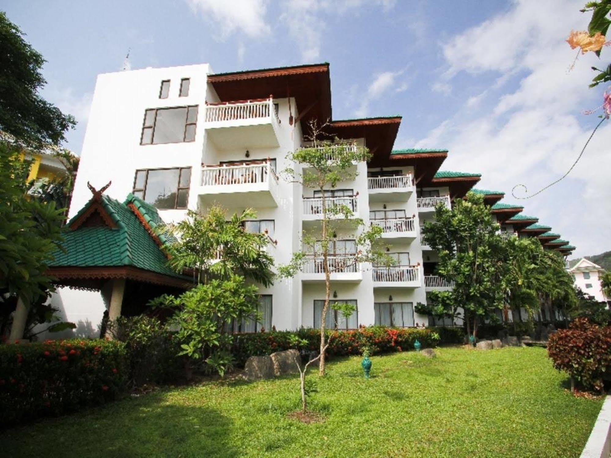 Baan Karonburi 4*
