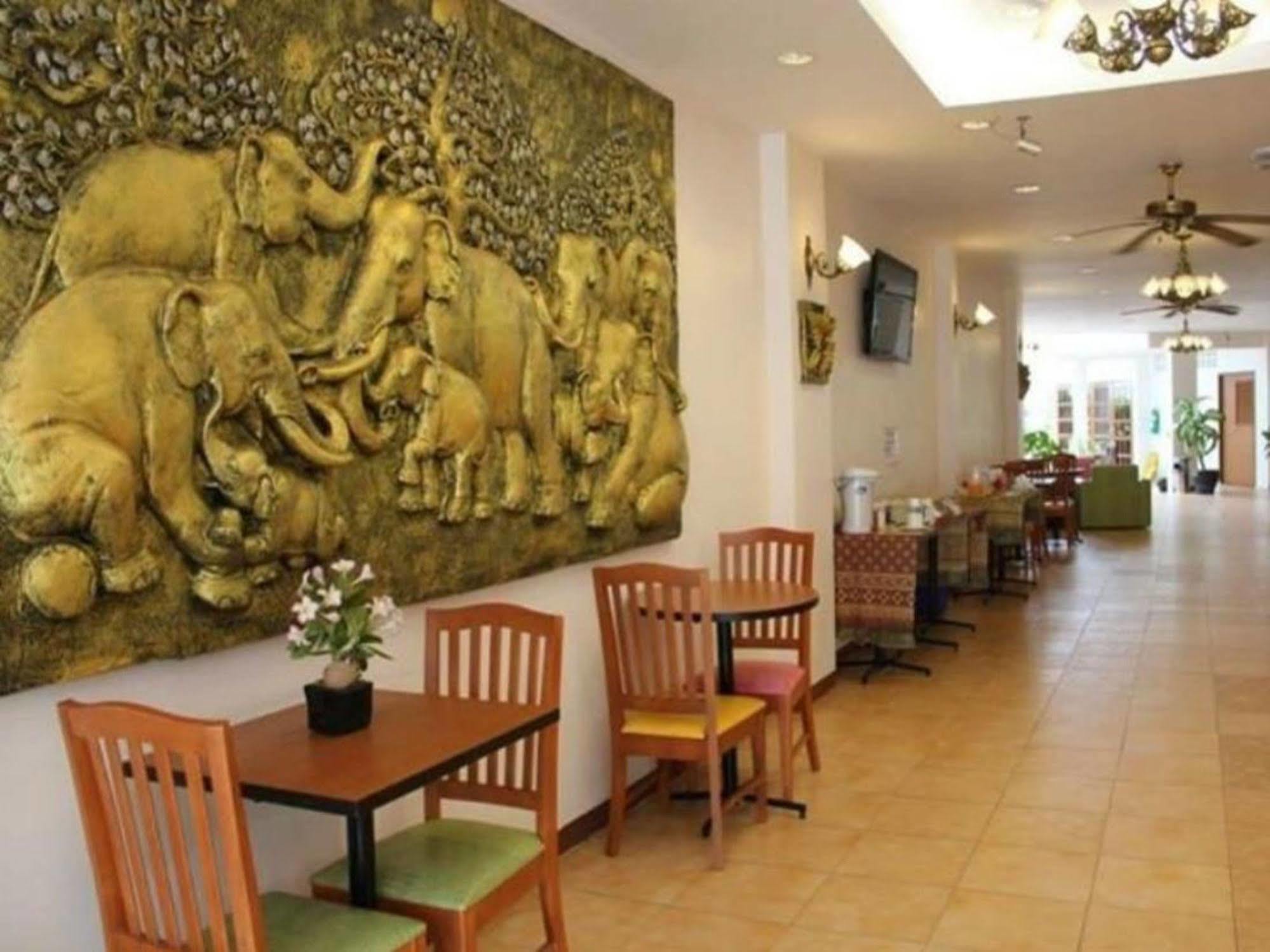 Neptuna Hotel By Maduzi Hotel