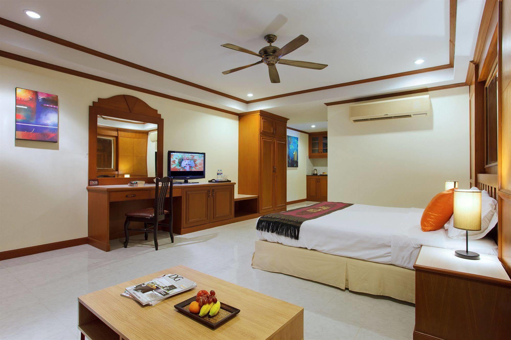 The Yim Siam Patong