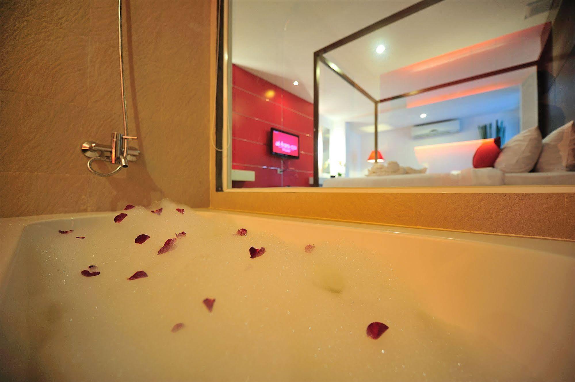 Hotel Alfresco Phuket Patong