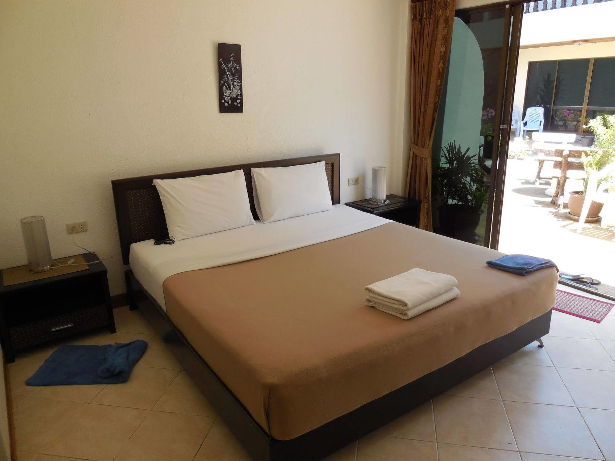 Hotel Blue Sky Patong