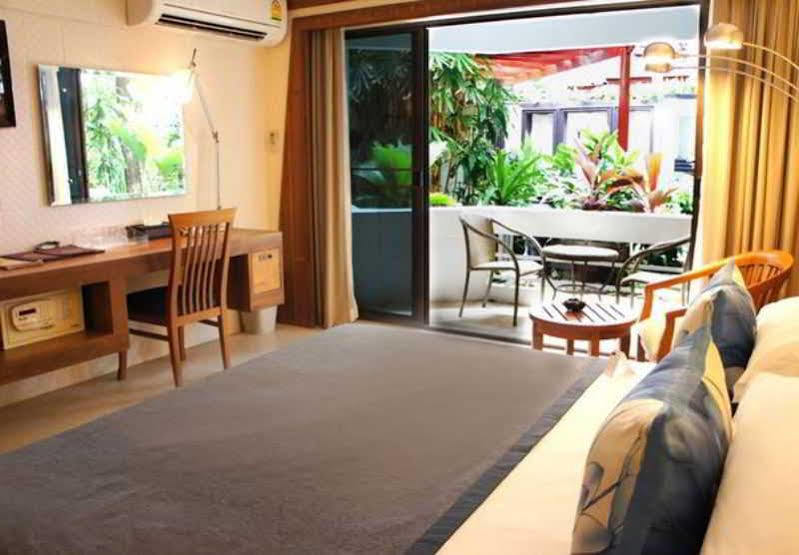 Safari Hotel 3*