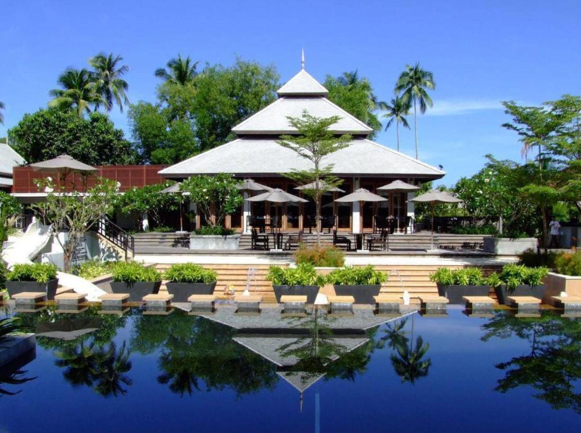Marriott's - Phuket 5*