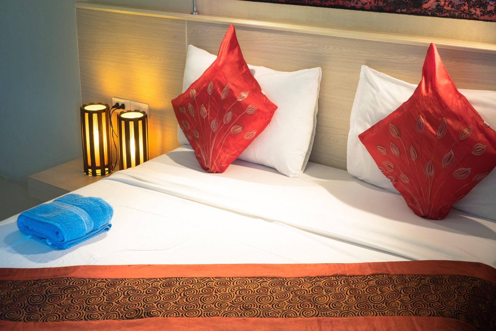Asrama Beehive Magenta Patong Phuket