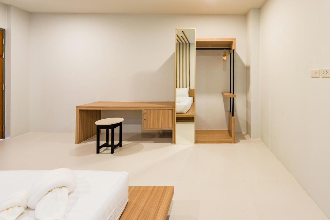 Phuket Marine Poshtel - Sha Hostel