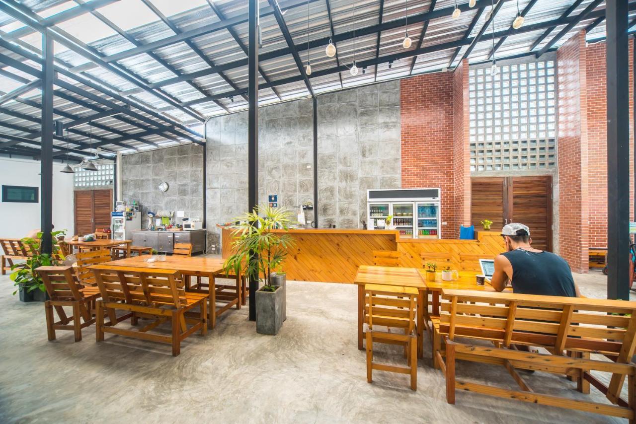 Chillhub Phuket Bang Tao Beach (Phuket)