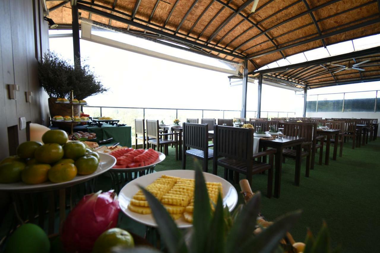 Aparthotel The Aristo By Holy Cow, 4-br Loft, 150 M2, Pool View Pantai Surin