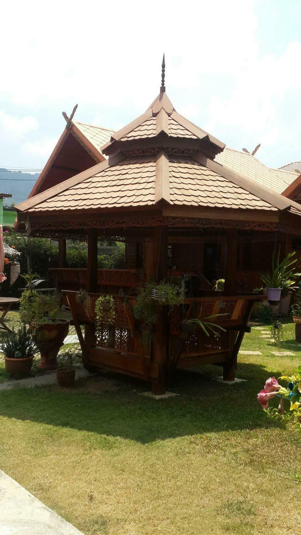 Resort Golden Teak Baan Sapparot Praia de Kamala
