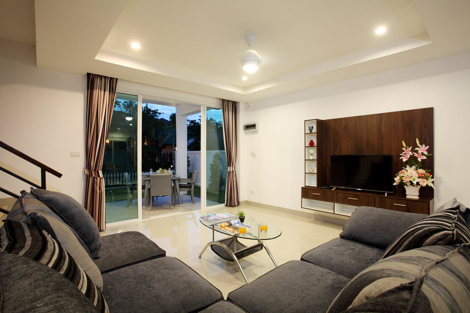 Hill View By Sea View Villa