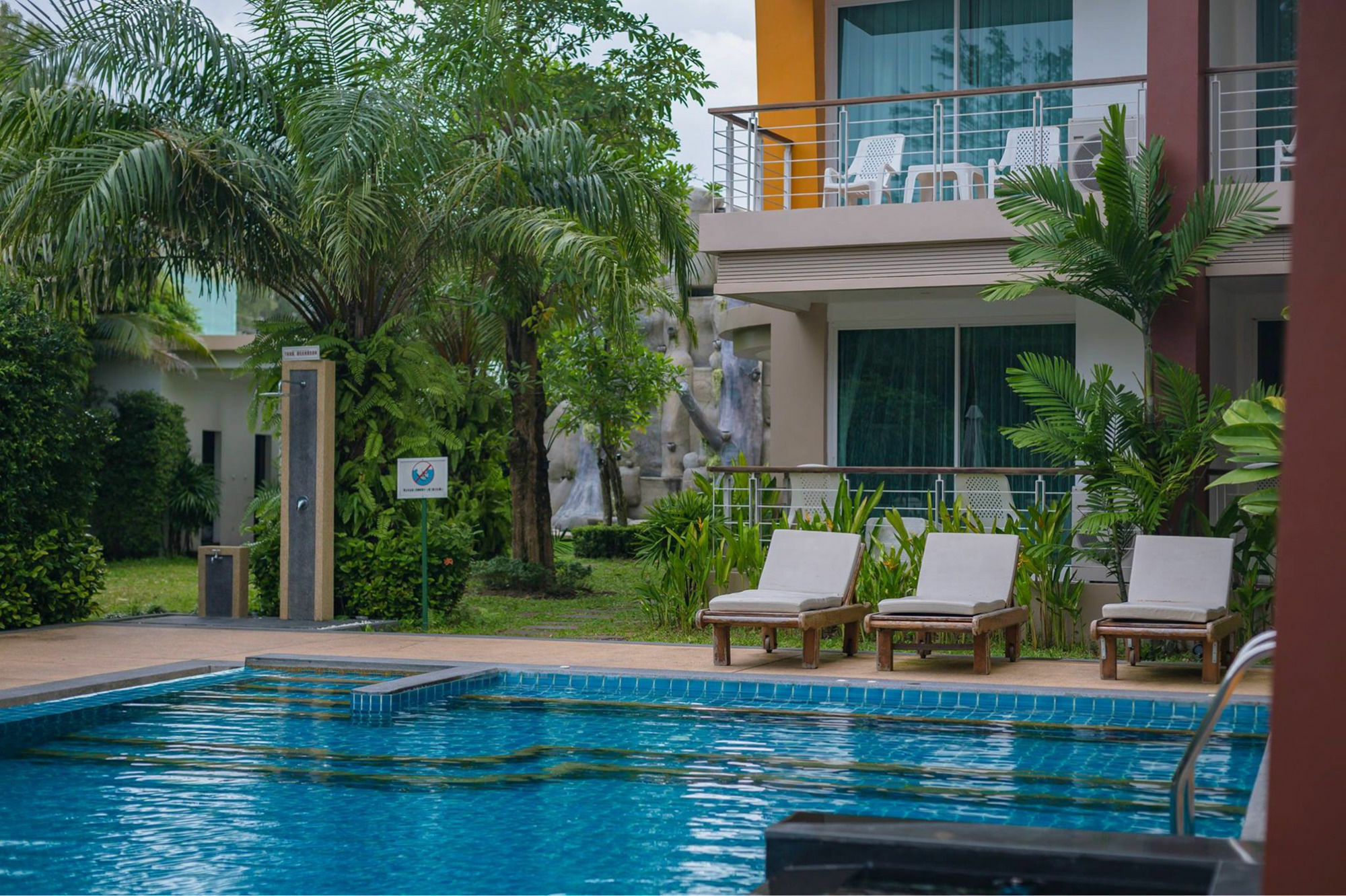 Aparthotel Phuket Seaview Resotel