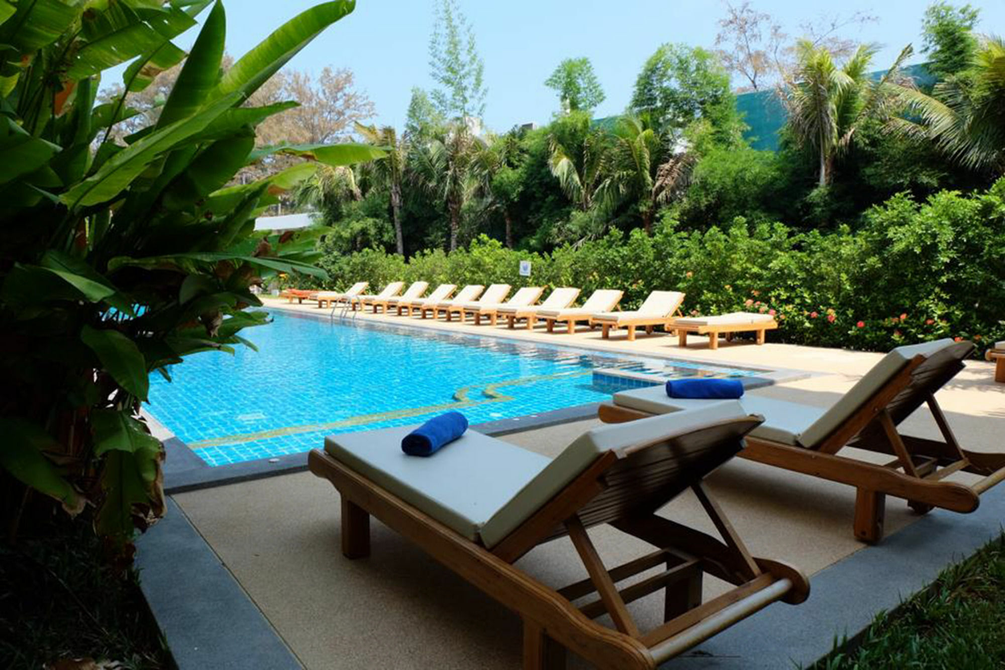 Phuket Seaview Resotel Rawai