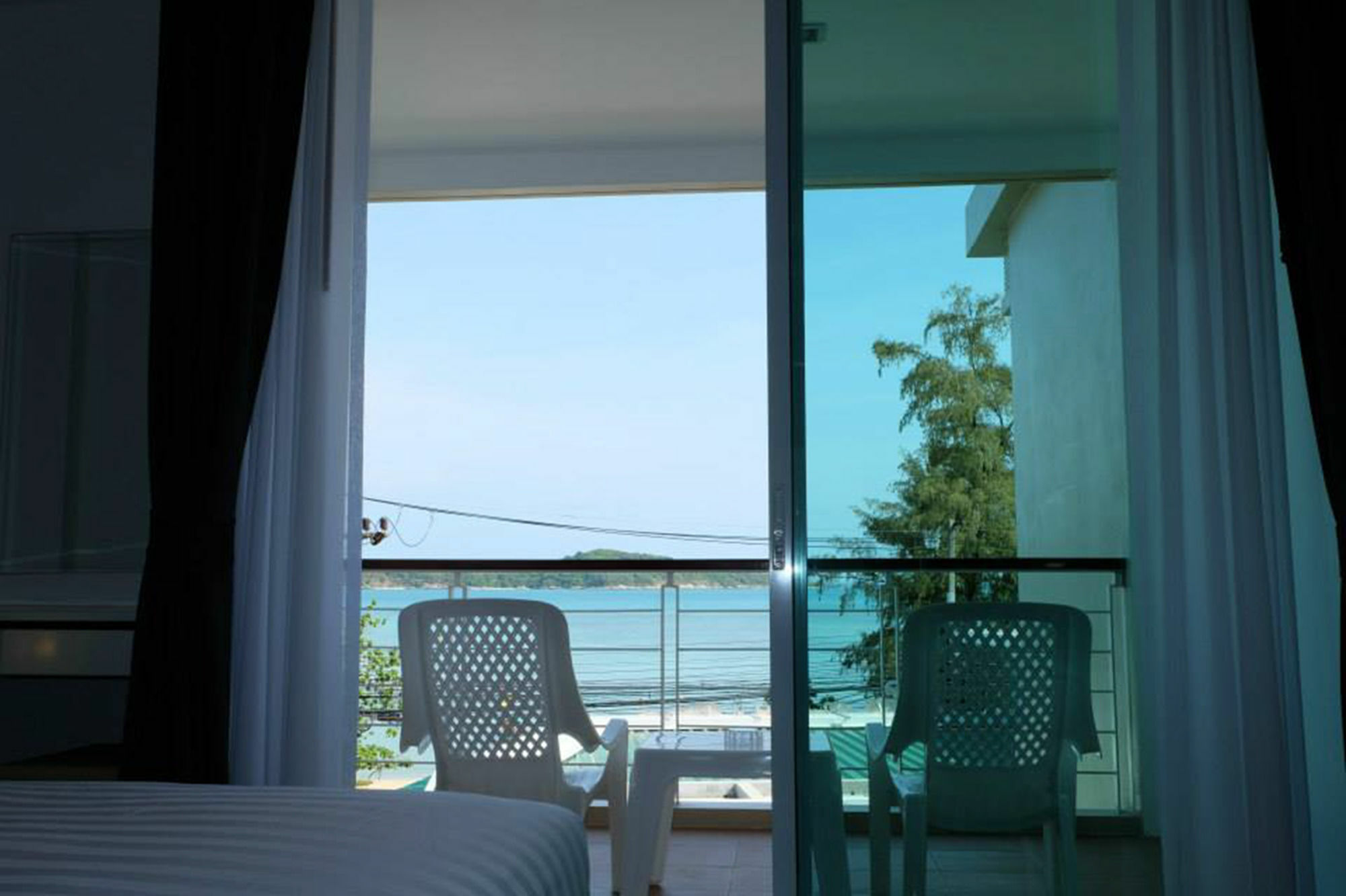 Aparthotel Phuket Seaview Resotel 4*