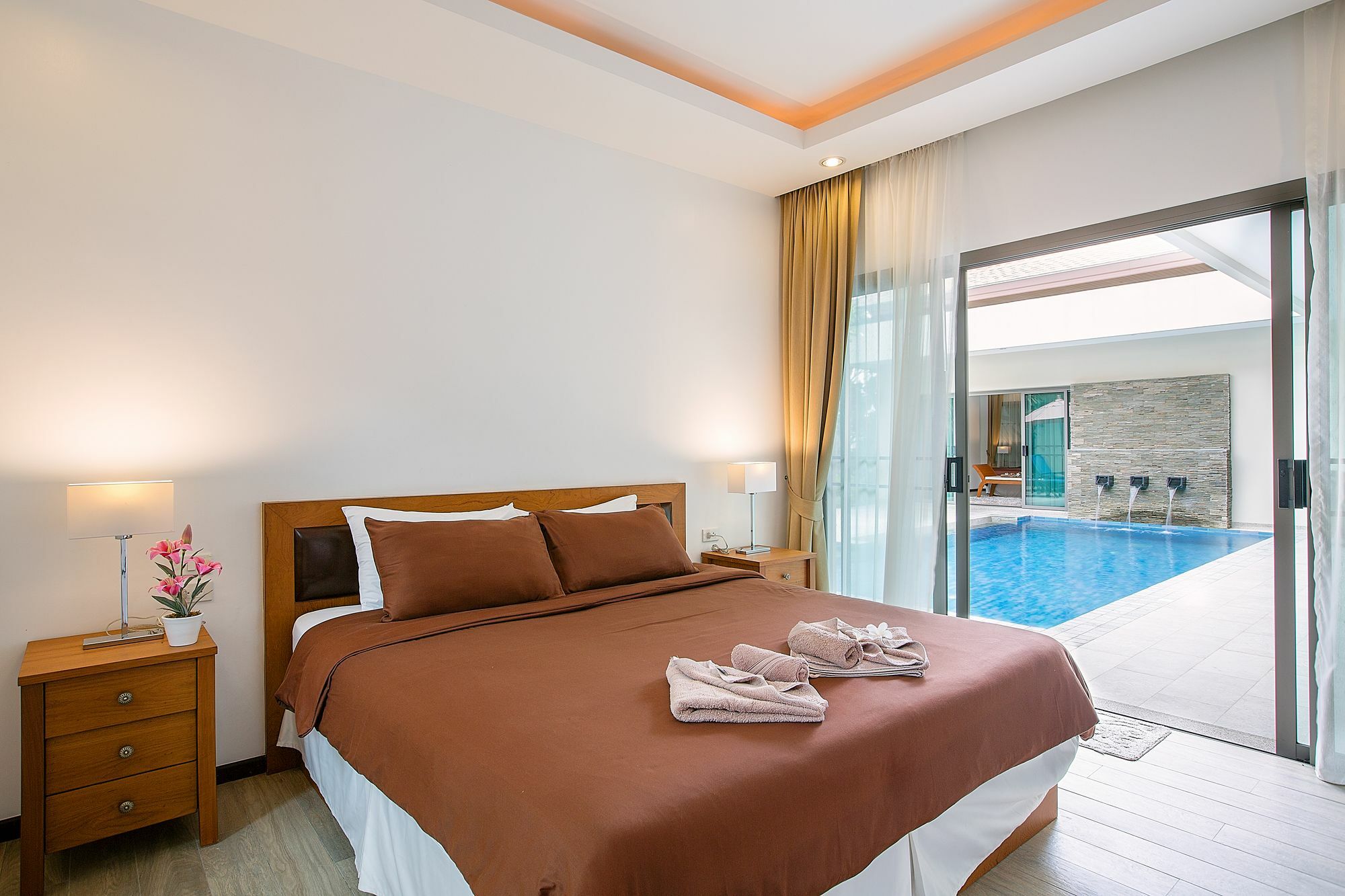 Bond Apartment Nai Harn