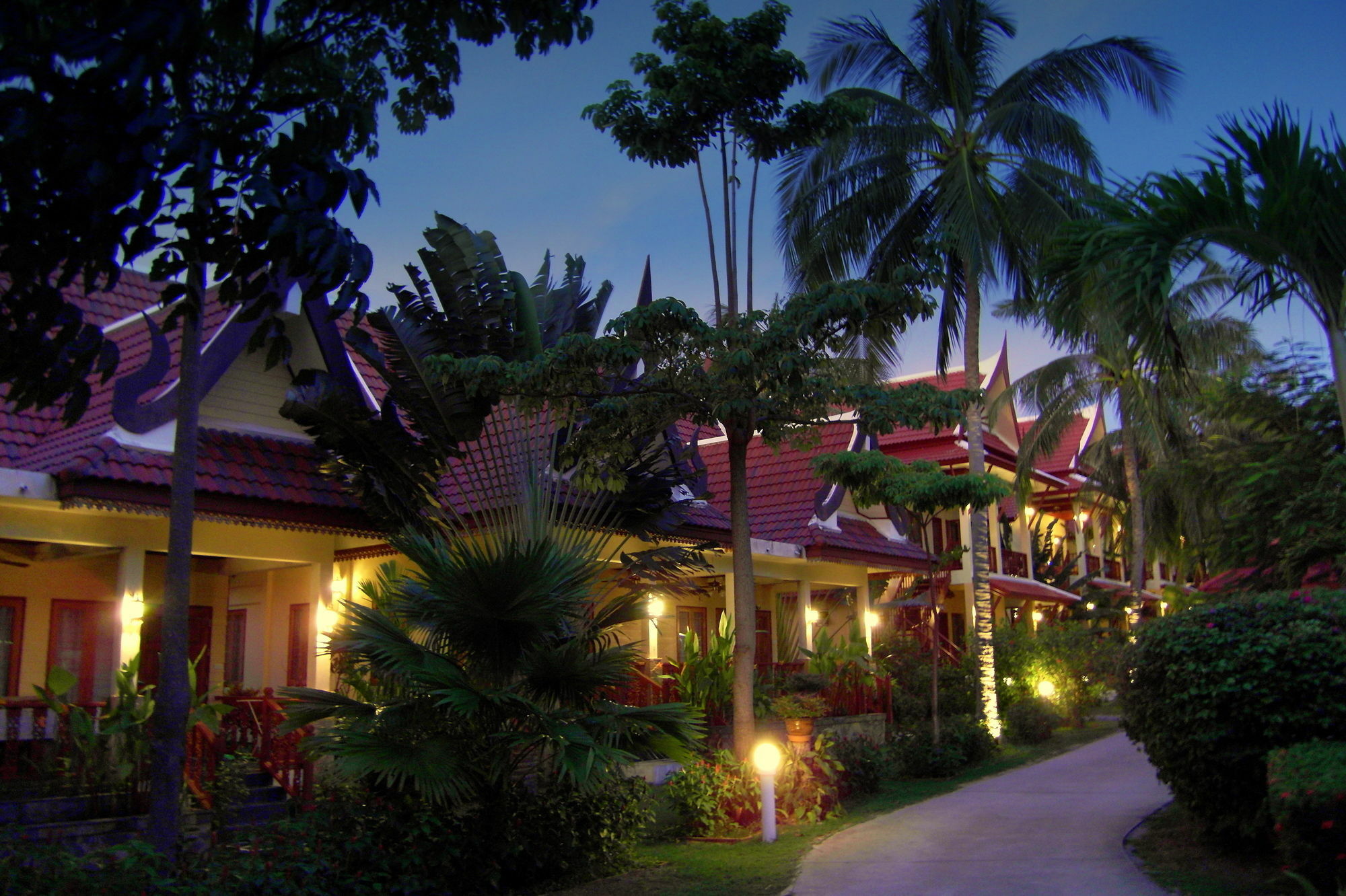 Tempat peranginan Palm Village Rawai