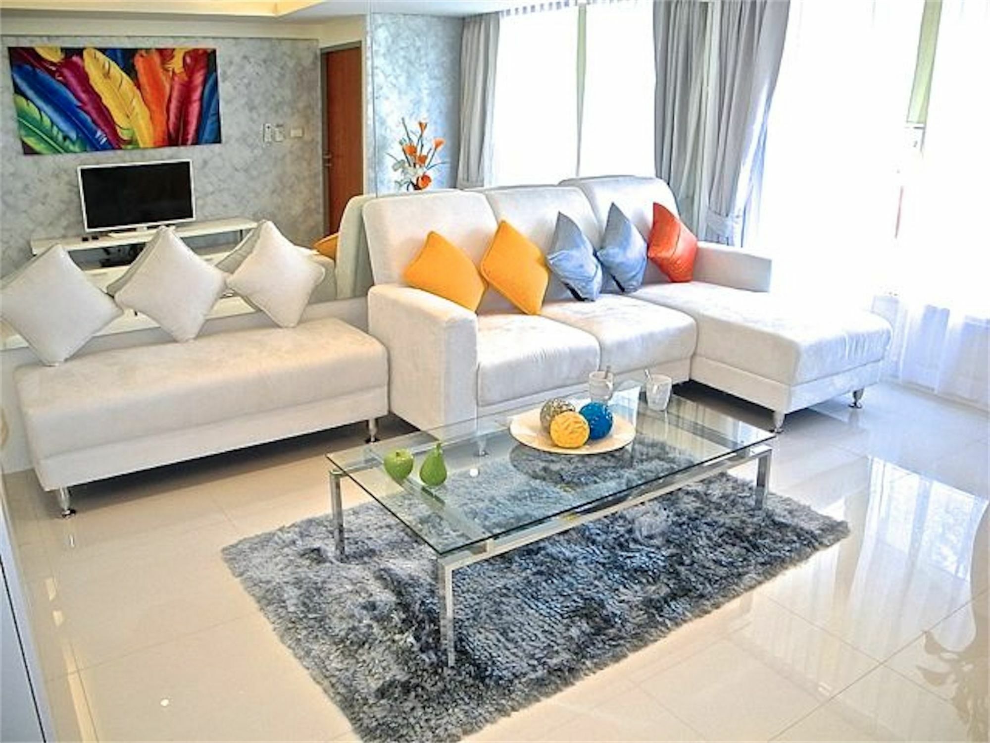 Plaza 1 Bedroom Modern * Strand Kata