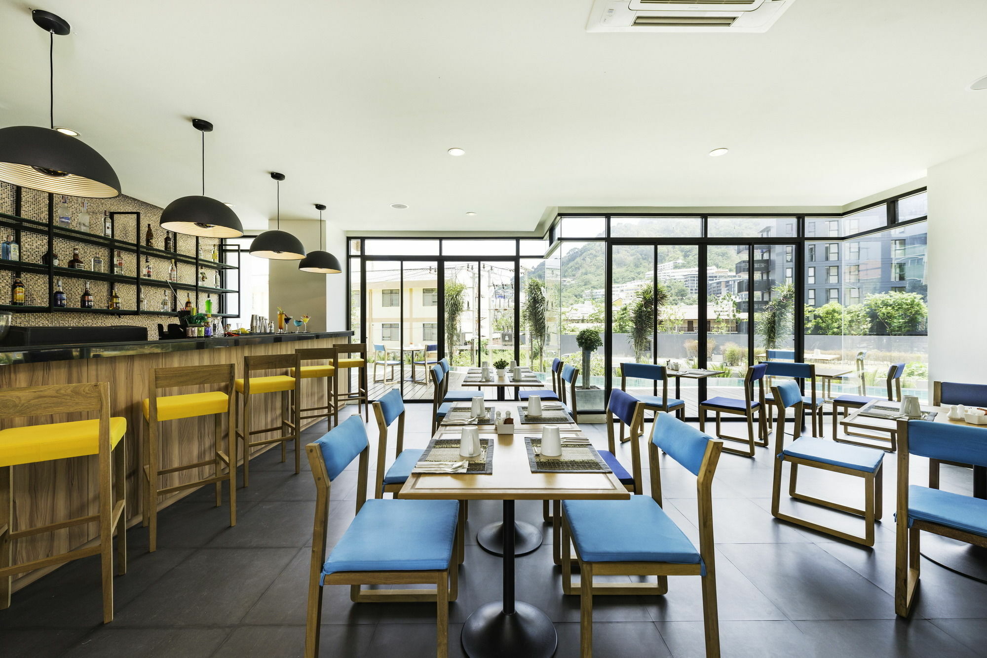 The Lunar Patong Hotel 4*