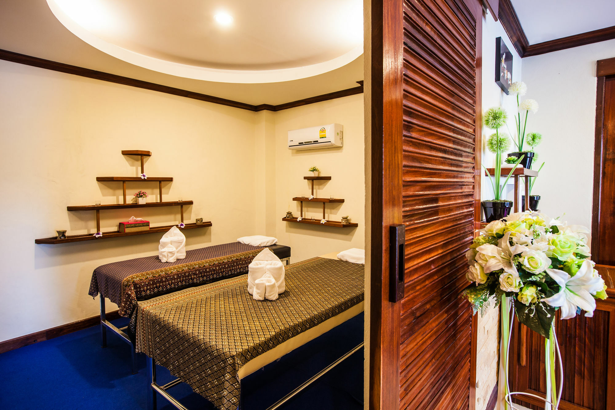 T-villa Phuket Nai Yang Pangsapuri