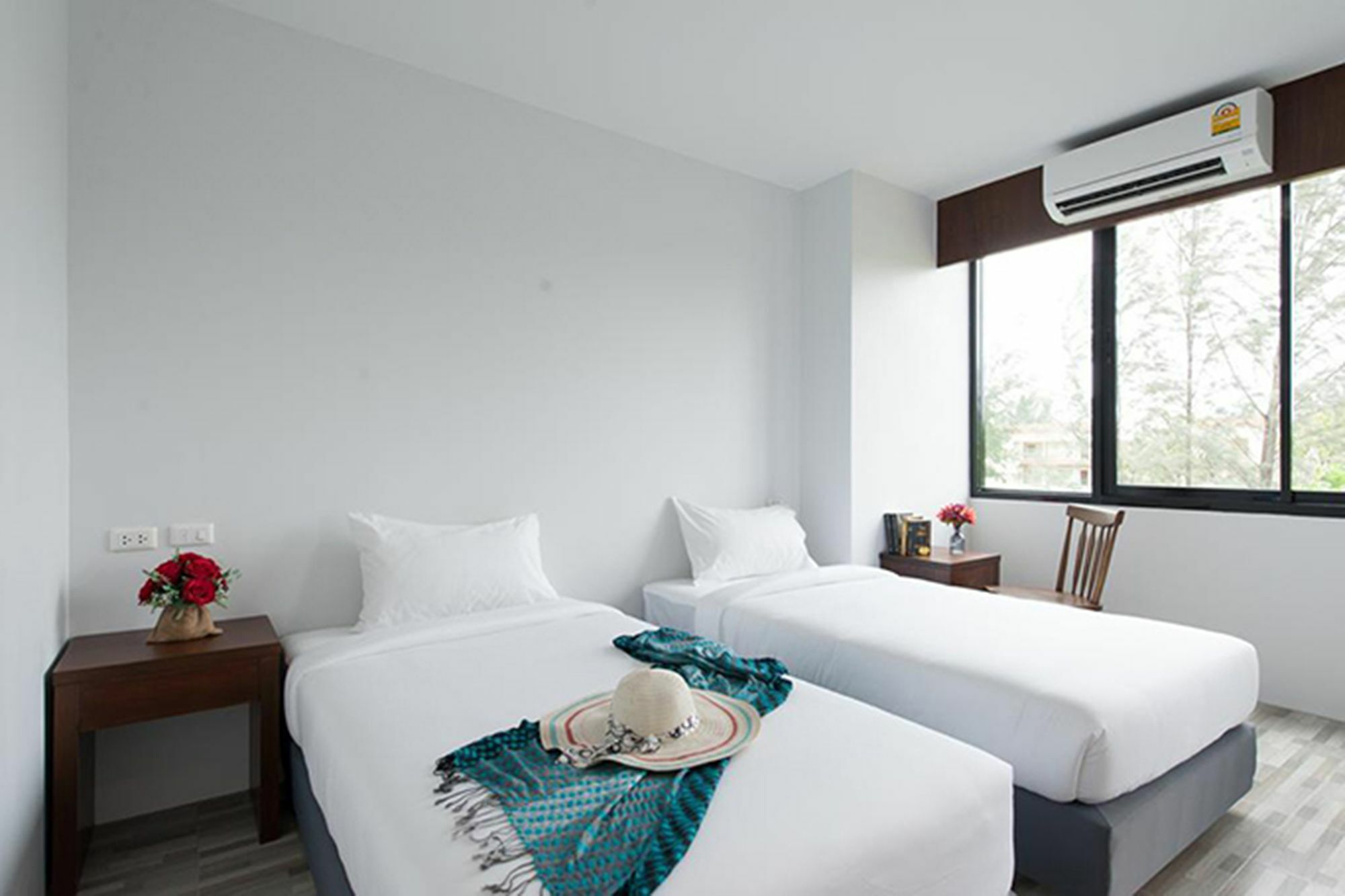 The Sixteenth Surin Apartment *