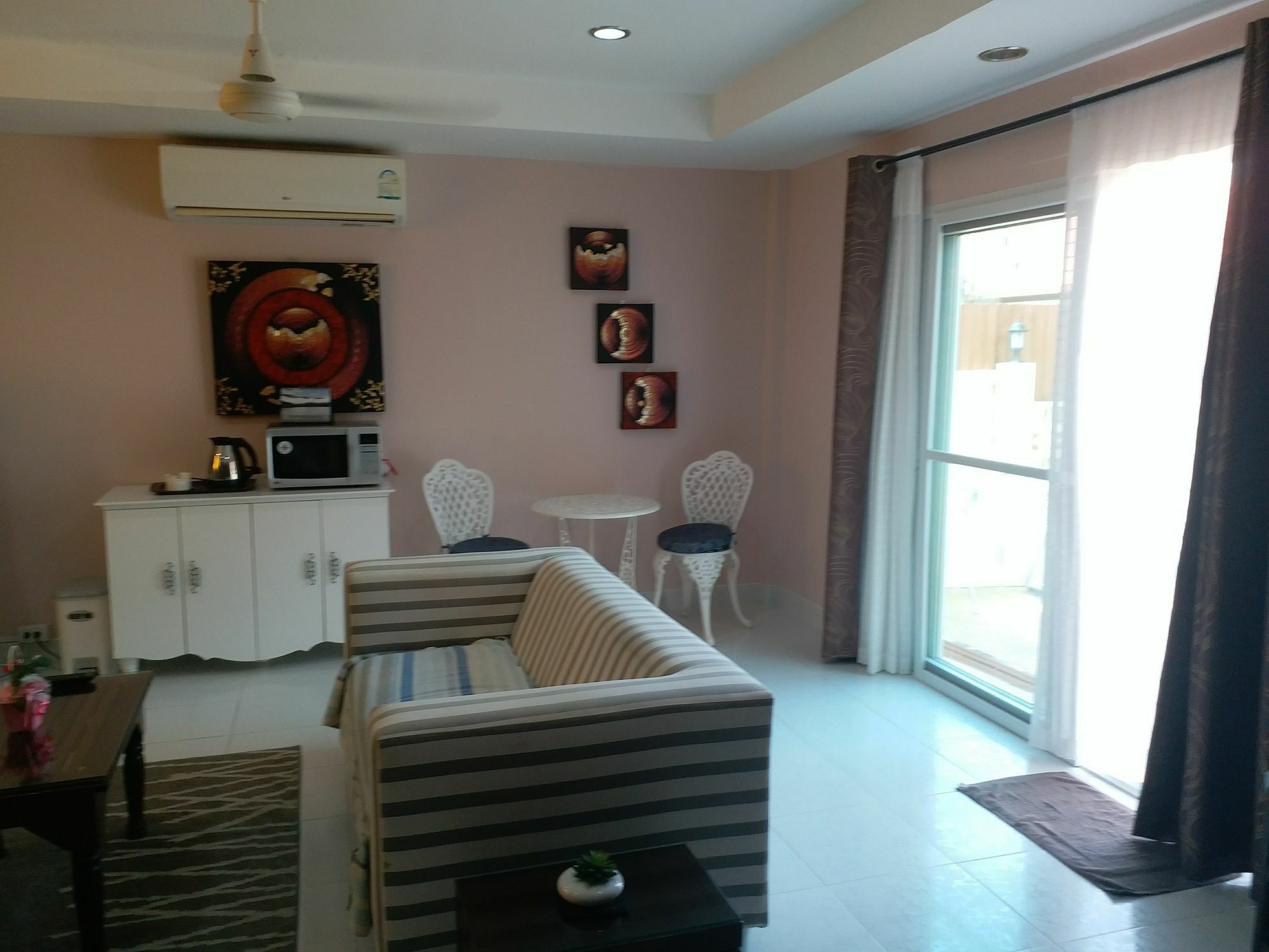 Hotel Deluxe Avec Services Hoteliers - Adults Only 3*