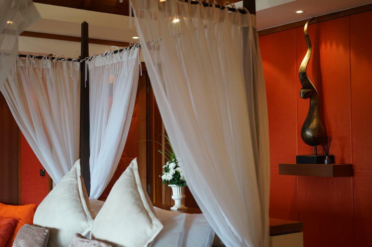 Malisa * Kamala Beach