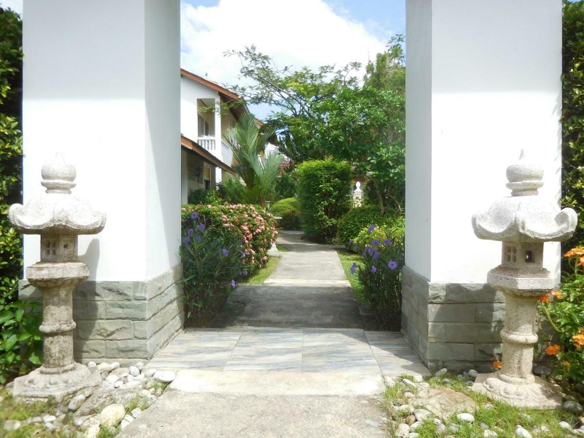 Village And Natural Garden Guest house