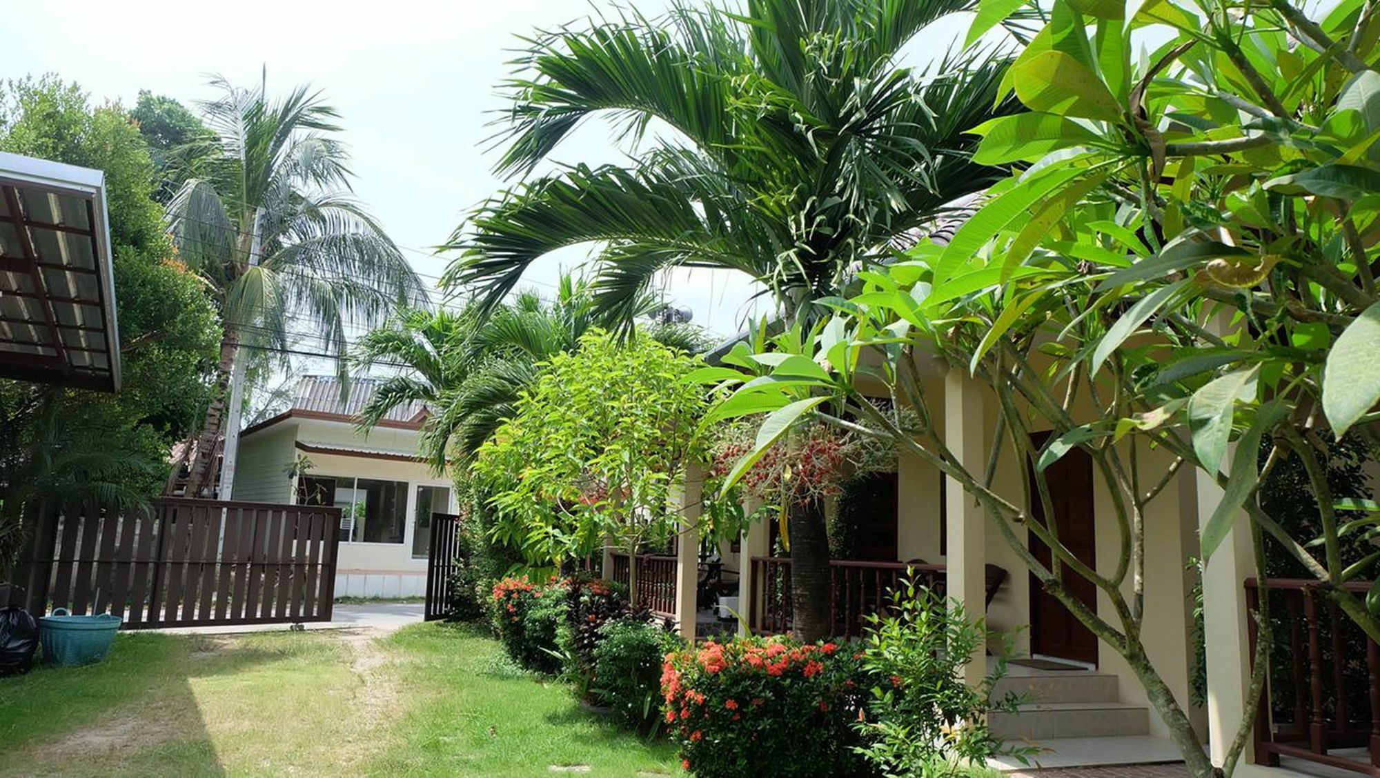 Hotel Ron's 2*