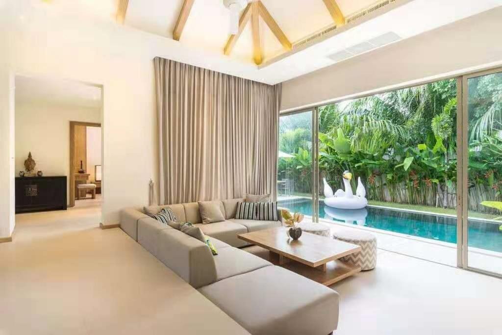 Trichada Tropical Villa