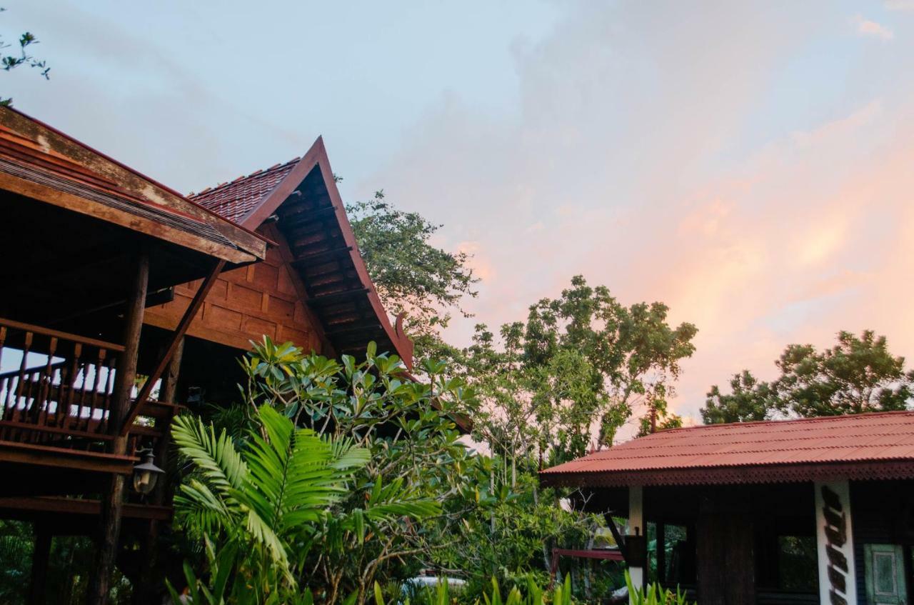 Phuket-thaihouse * Thalang