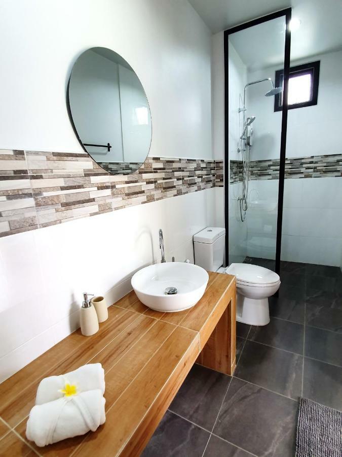 Coconut Wells Phuket Guest house *