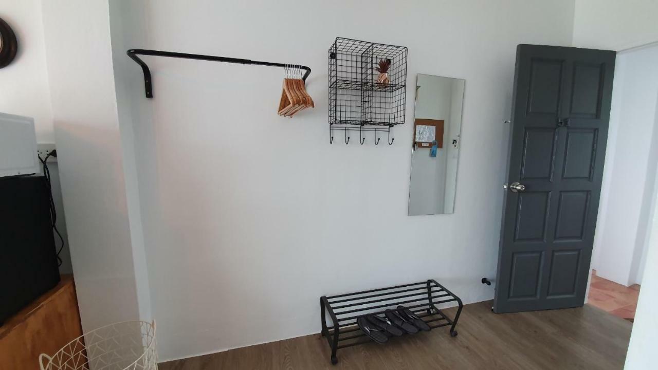 Thira House Guest house Karon