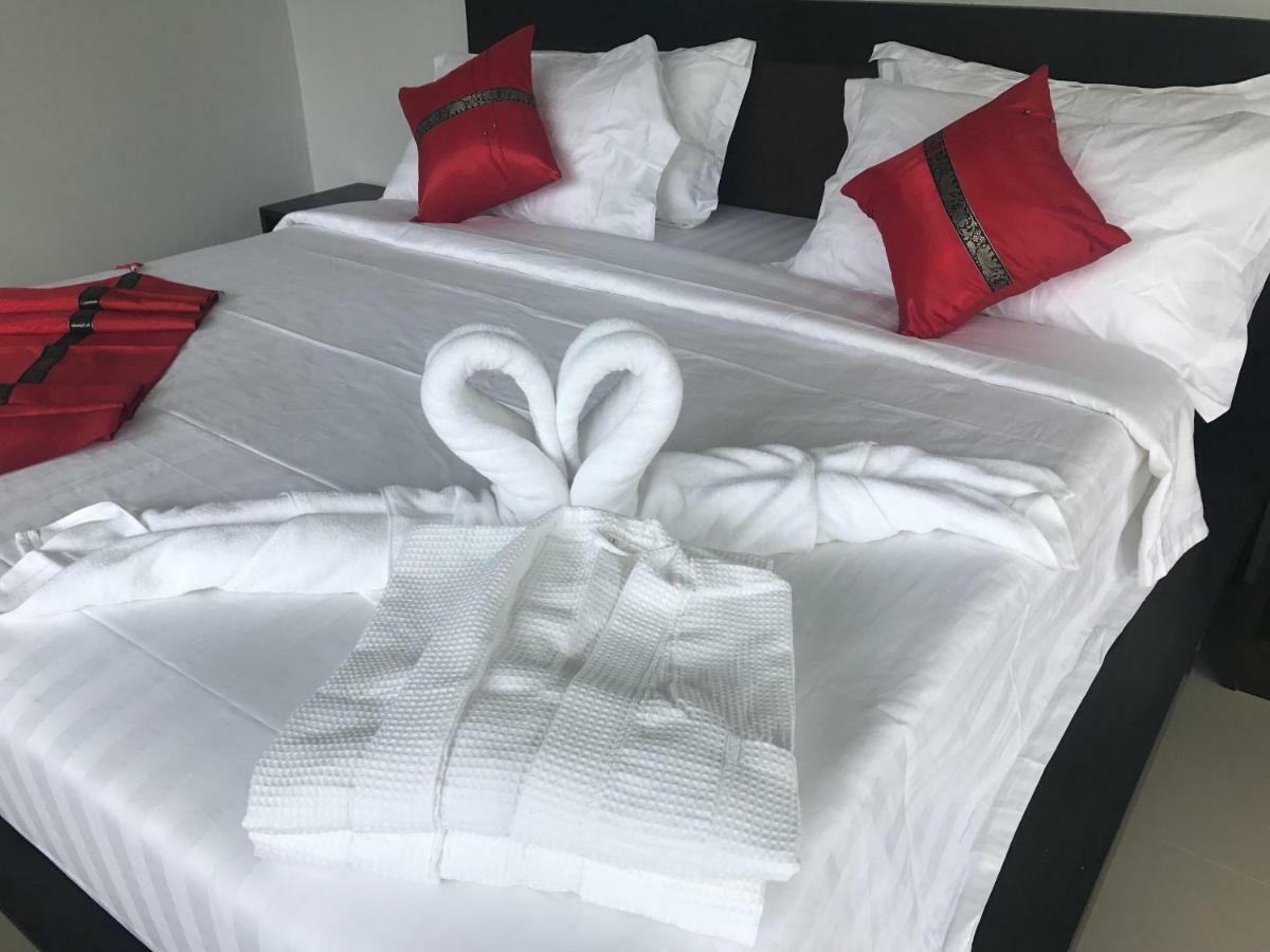 L'eden Phuket 3*