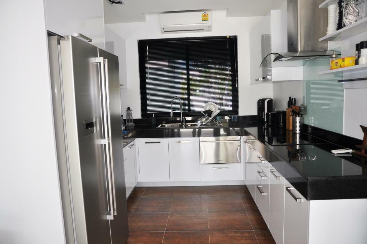 Phuket Private 3 Bedrooms - Lagoon Villa *
