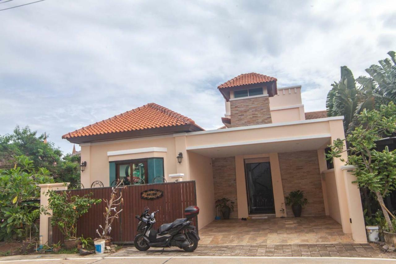 Sanga Guest house 2*