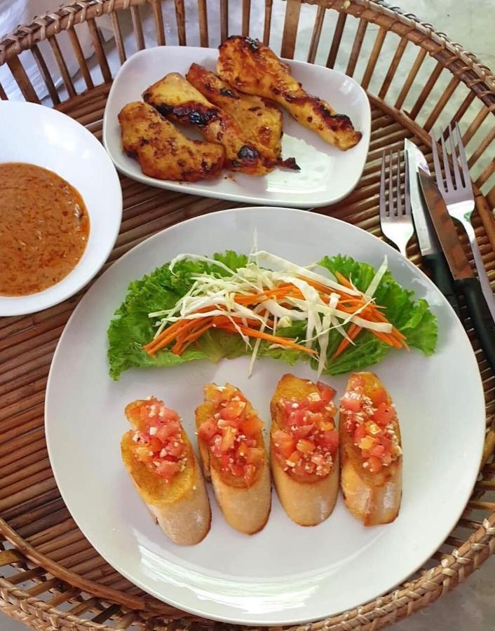 L'eden Phuket 3*