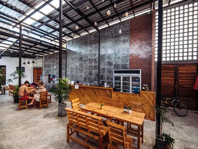 Chillhub Phuket * Bang Tao Beach (Phuket)
