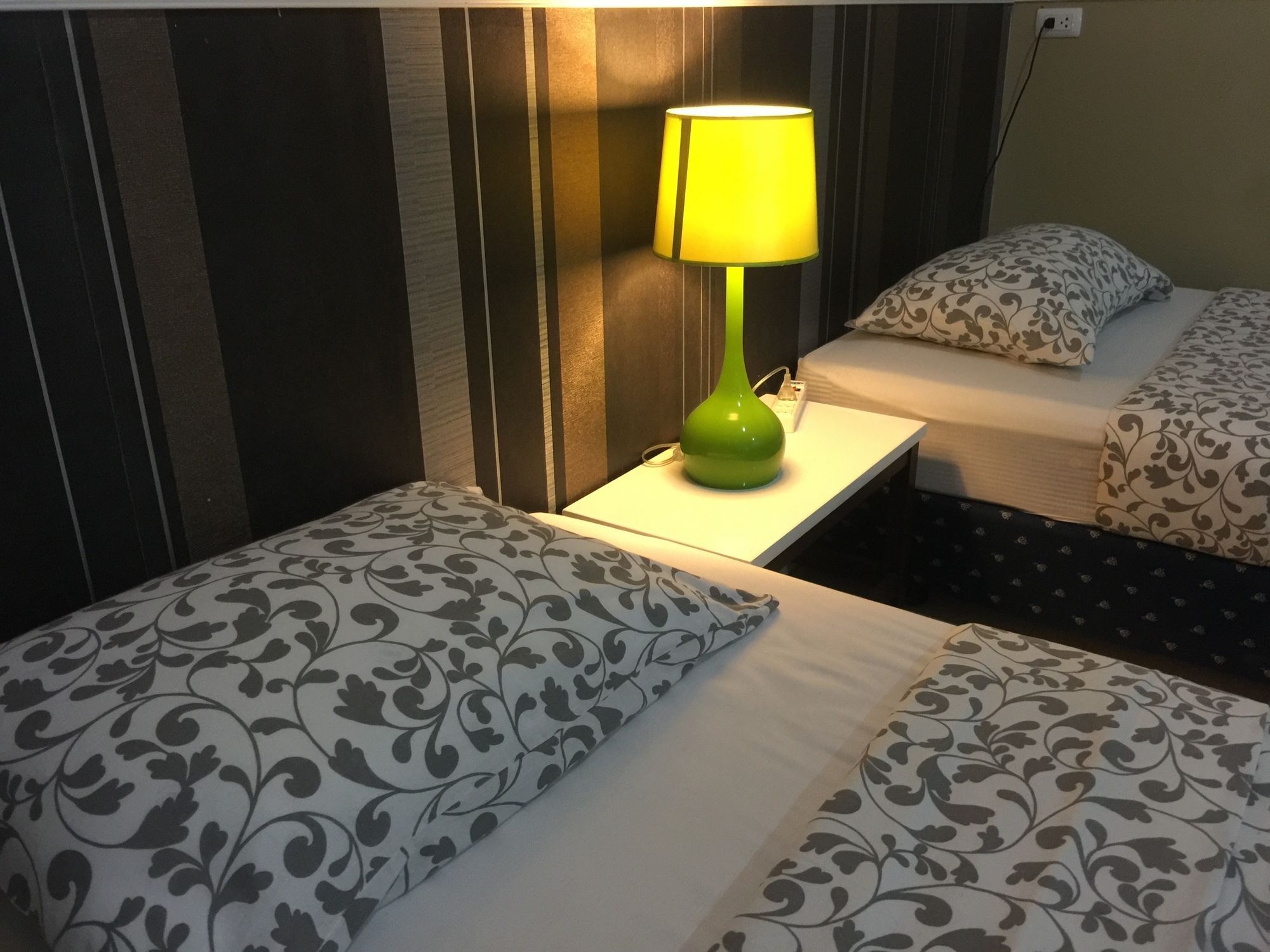Hotel Phuket Airport & Lounge Bar 3*