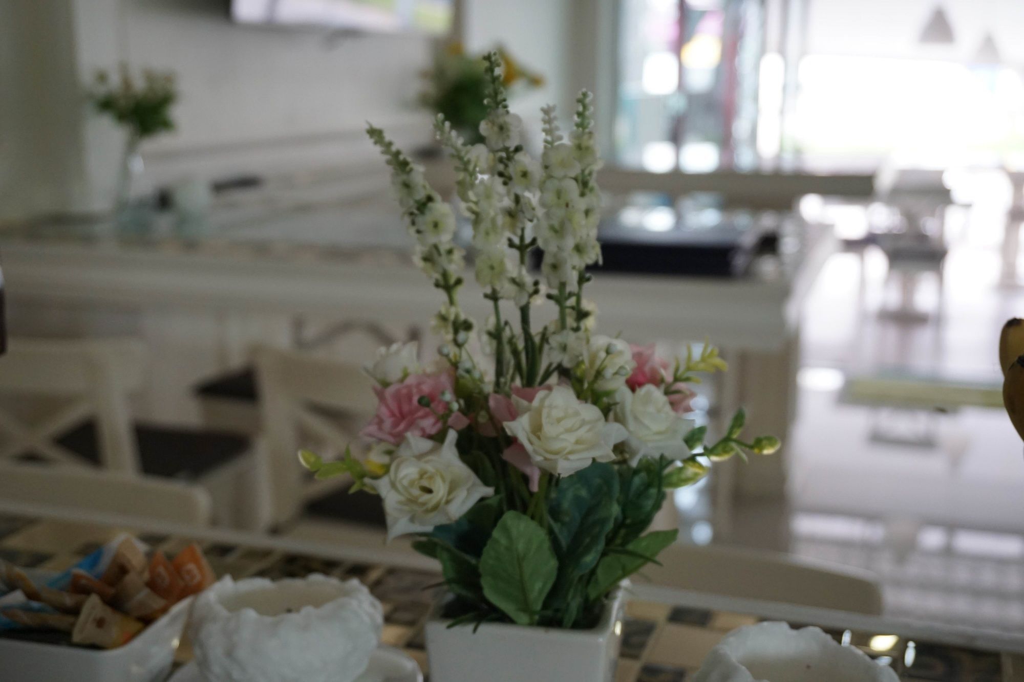 Hotel Phuket Airport & Lounge Bar