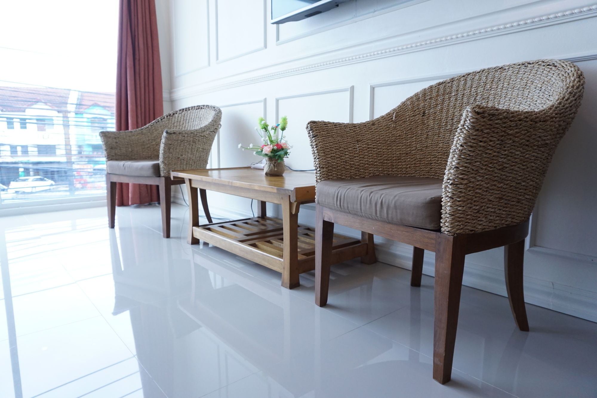 Phuket Airport & Lounge Bar Hotel Thalang