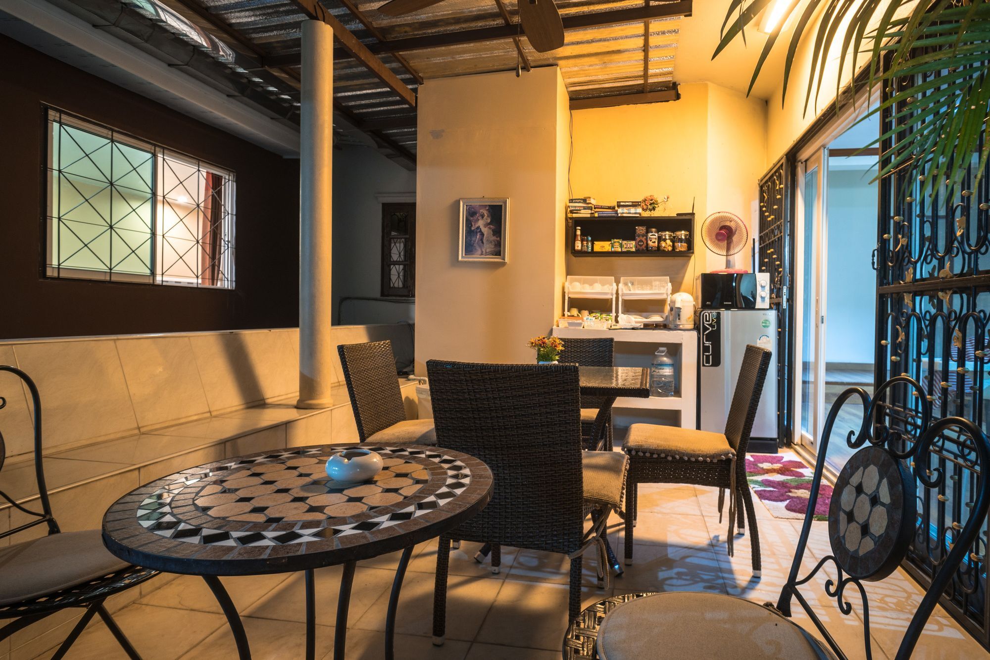 Phuket Airport & Lounge Bar