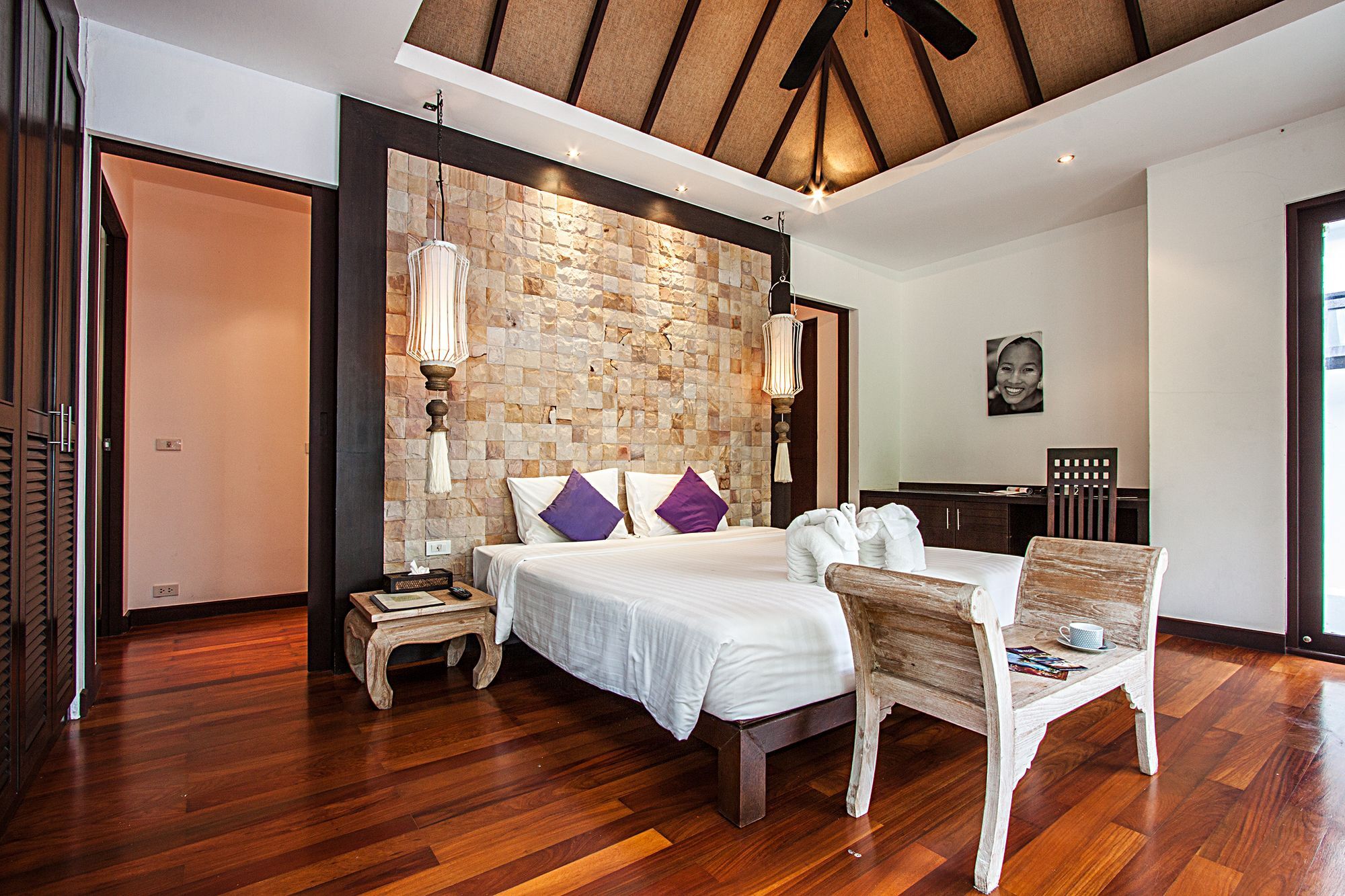 Nirano 12 1 Bed 3* Kathu